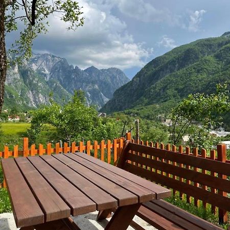 Bujtina Pllumi Theth Bed & Breakfast ภายนอก รูปภาพ
