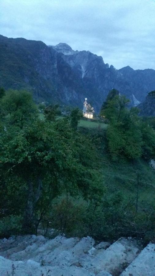Bujtina Pllumi Theth Bed & Breakfast ภายนอก รูปภาพ
