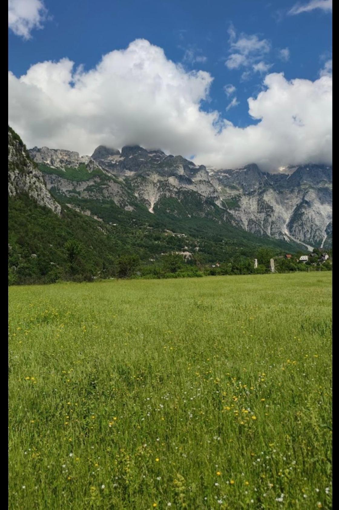 Bujtina Pllumi Theth Bed & Breakfast ภายนอก รูปภาพ