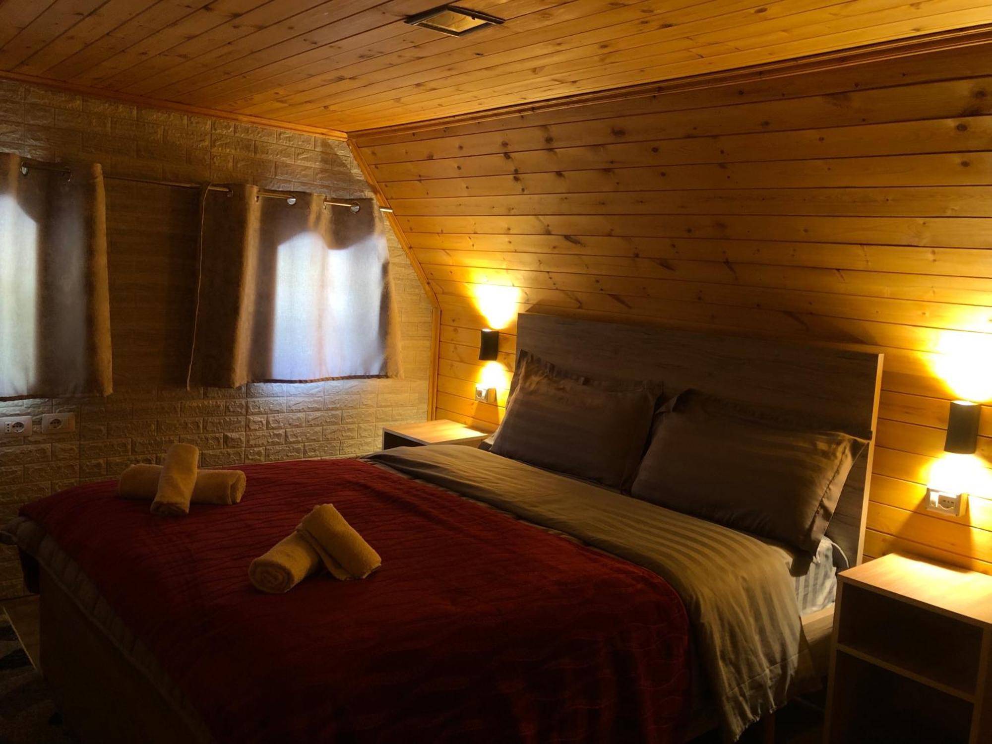 Bujtina Pllumi Theth Bed & Breakfast ภายนอก รูปภาพ