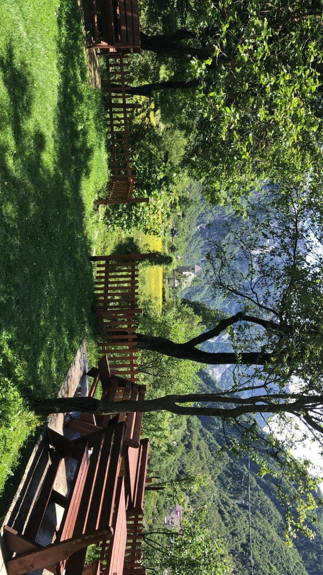 Bujtina Pllumi Theth Bed & Breakfast ภายนอก รูปภาพ